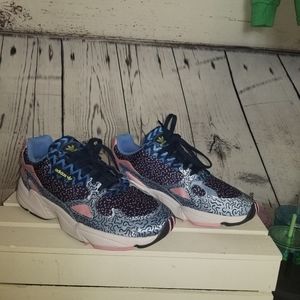 Nwot Adidas alphabounce falcon"confetti" lows